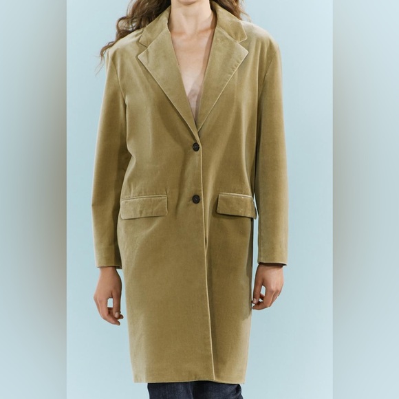 ZARA VELVET COAT ZW COLLECTION - Picture 2 of 16